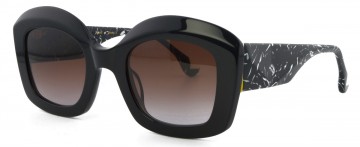 WOODYS IRINA 240403 01
