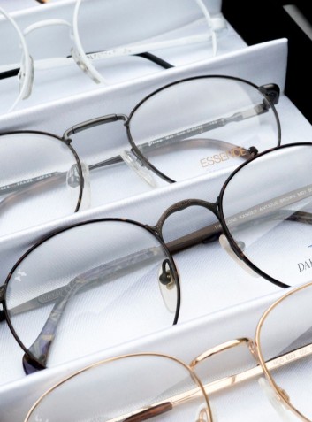 Αξίζουν οικονομικά οι premium φακοί;