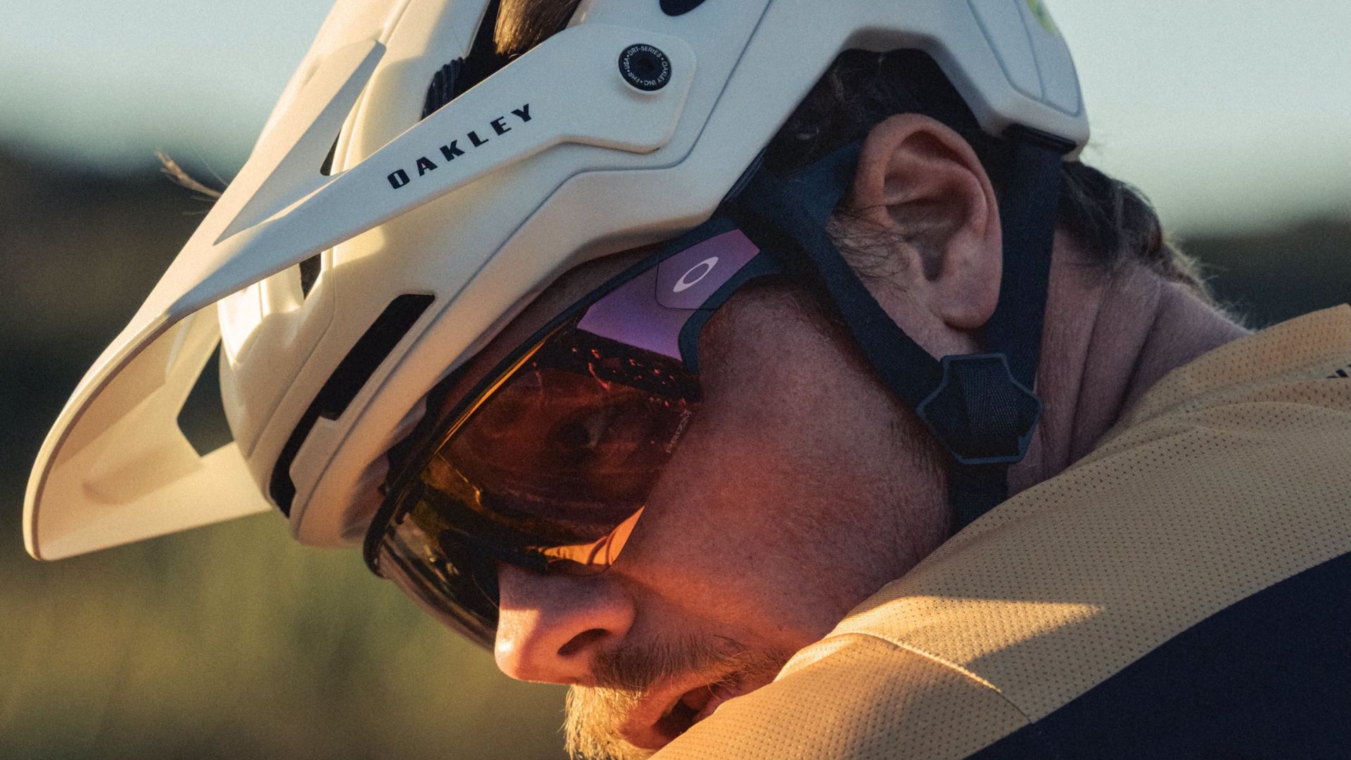 Σακίδια και αξεσουάρ Oakley για την καθημερινότητα και την προπόνηση