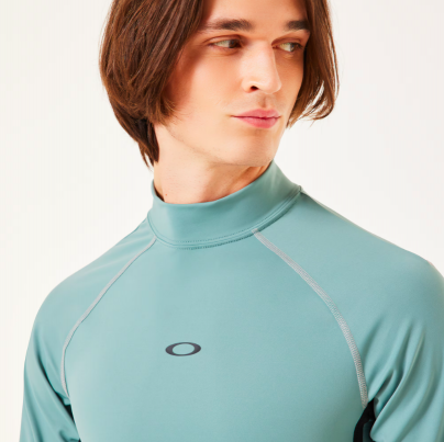 OAKLEY PERFORMANCE LS RASHGUARD FOA406861 7CC PACIFIC