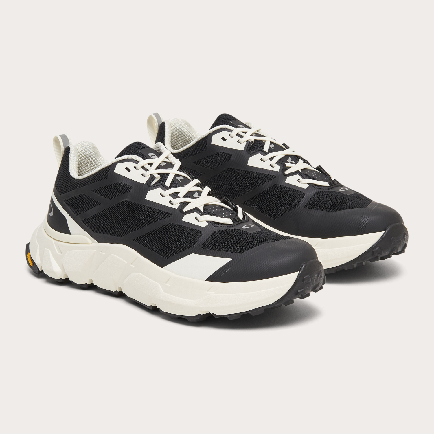 OAKLEY LIGHT BREATHE FOF100588 9X9 BLACK/ARCTIC WHITE